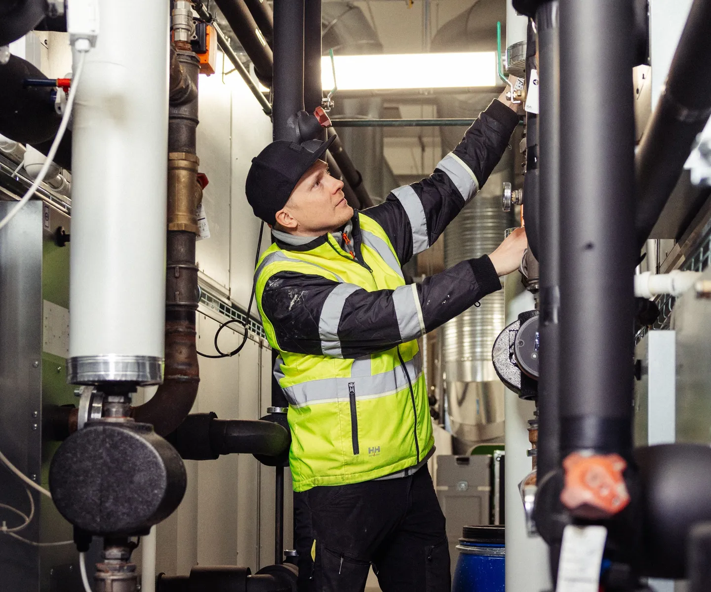 Asentaja työssään