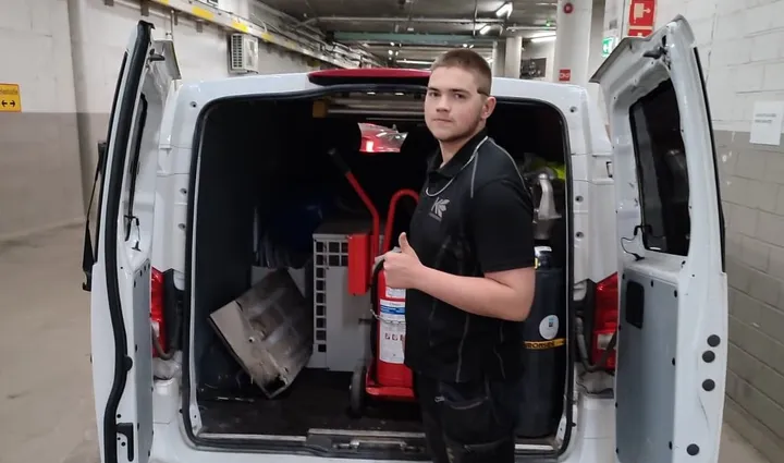 Nuorelle kylmäasentajalle lämmin vastaanotto